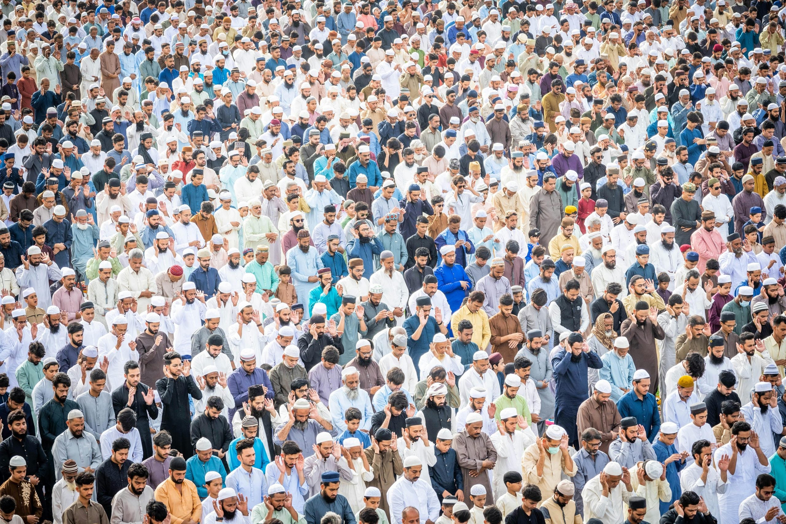 Hikmah Agung Solat Jumaat: Lebih Daripada Sekadar Mengganti Zohor