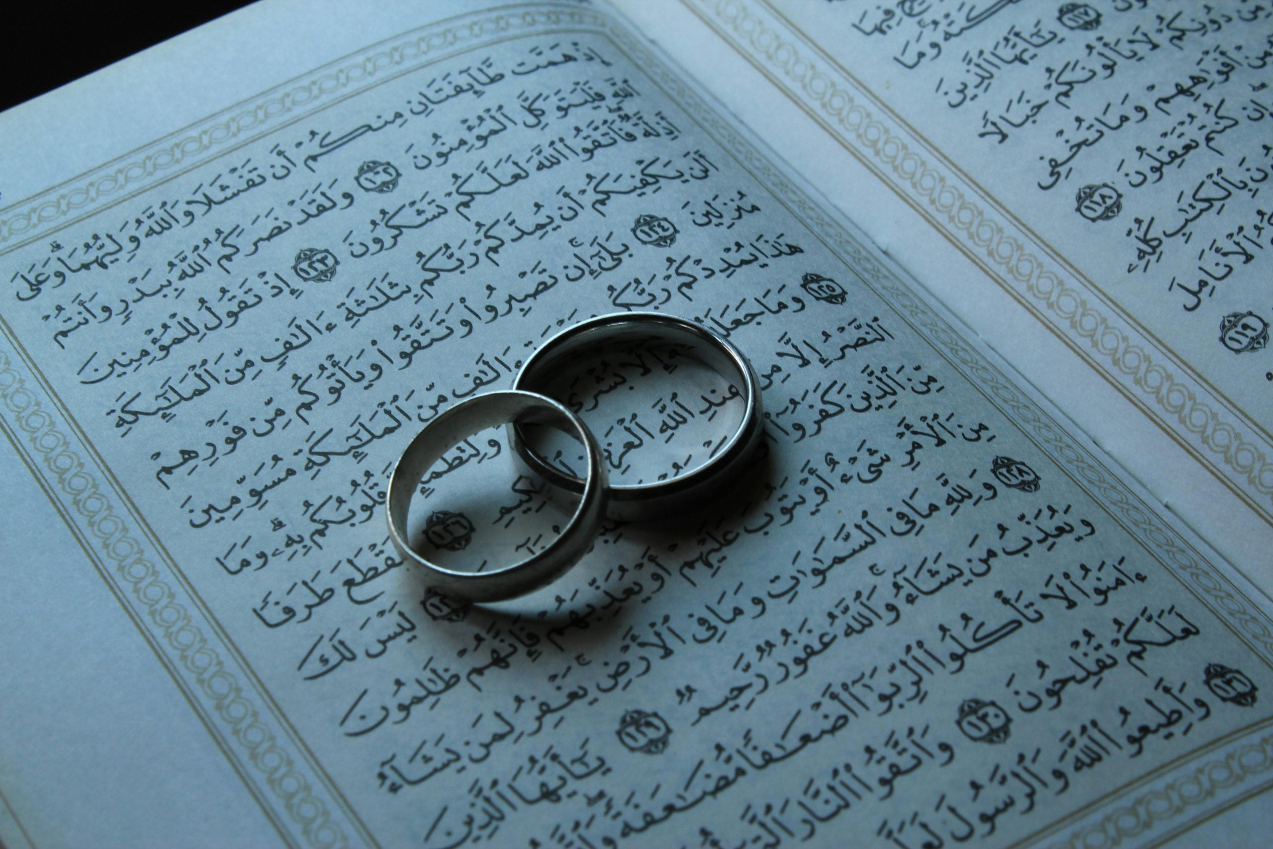 Membezakan Intan dan Kaca: Mas Kahwin dan Duit Hantaran dalam Membina Keluarga Sakinah