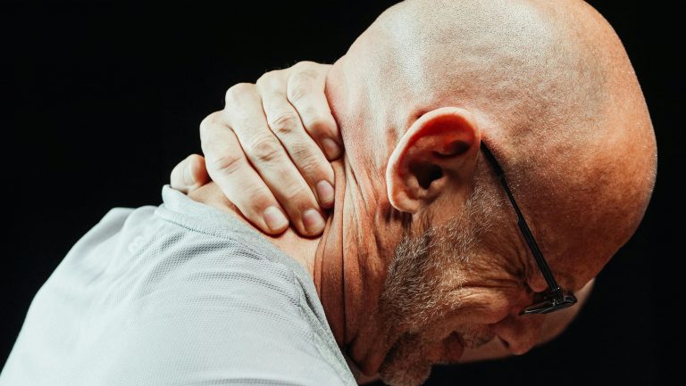 Perniagaan Merudum, Badan Sakit-Sakit: Betulkah ‘Dibuat Orang’? Membongkar Hukum Sihir Dalam Islam
