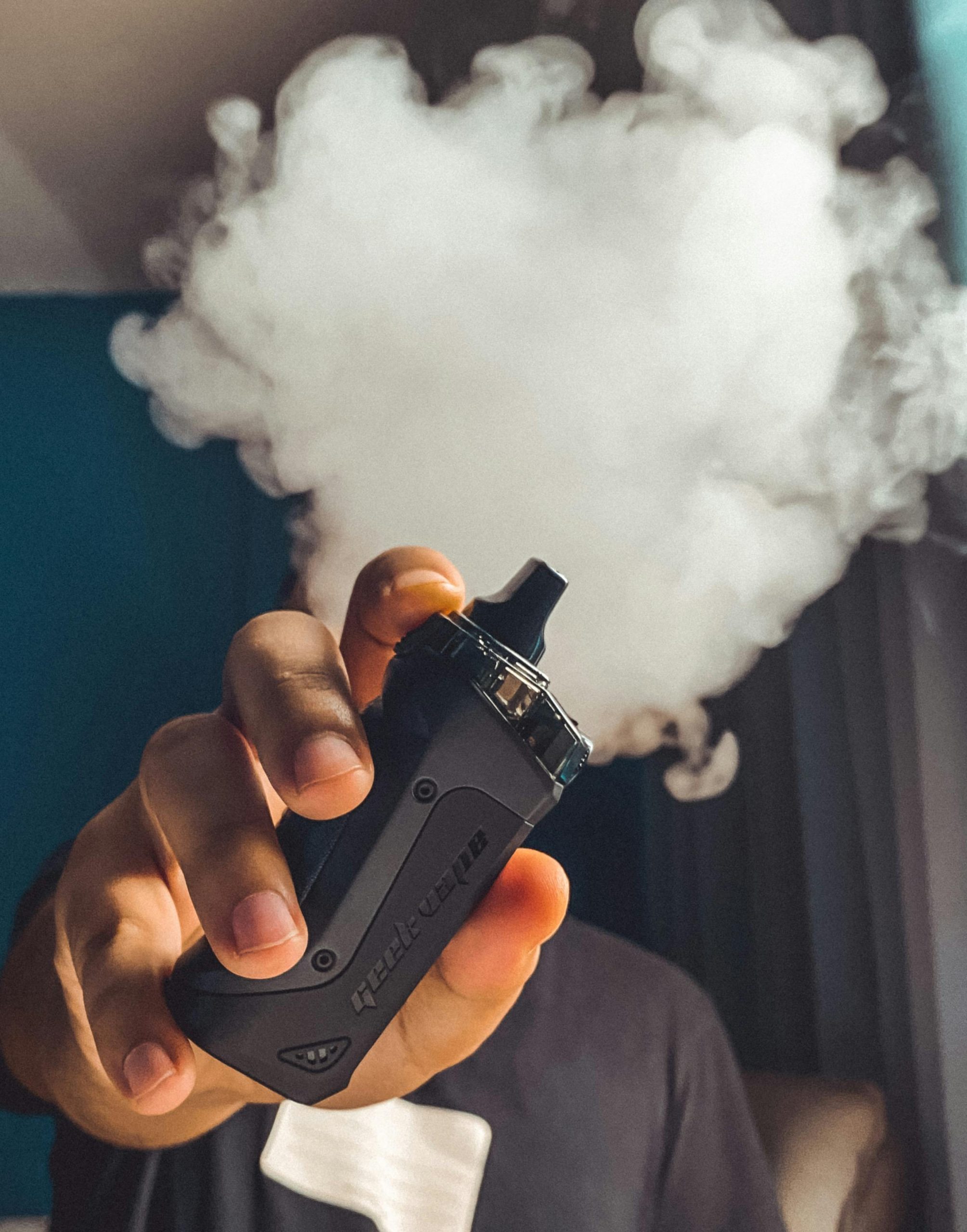 Vape Bakal Diharamkan Terus – Antara Gaya Hidup dan Jaminan Nyawa, Mana Pilihan Umat?