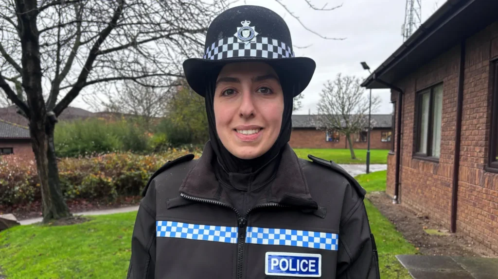 hijab polis