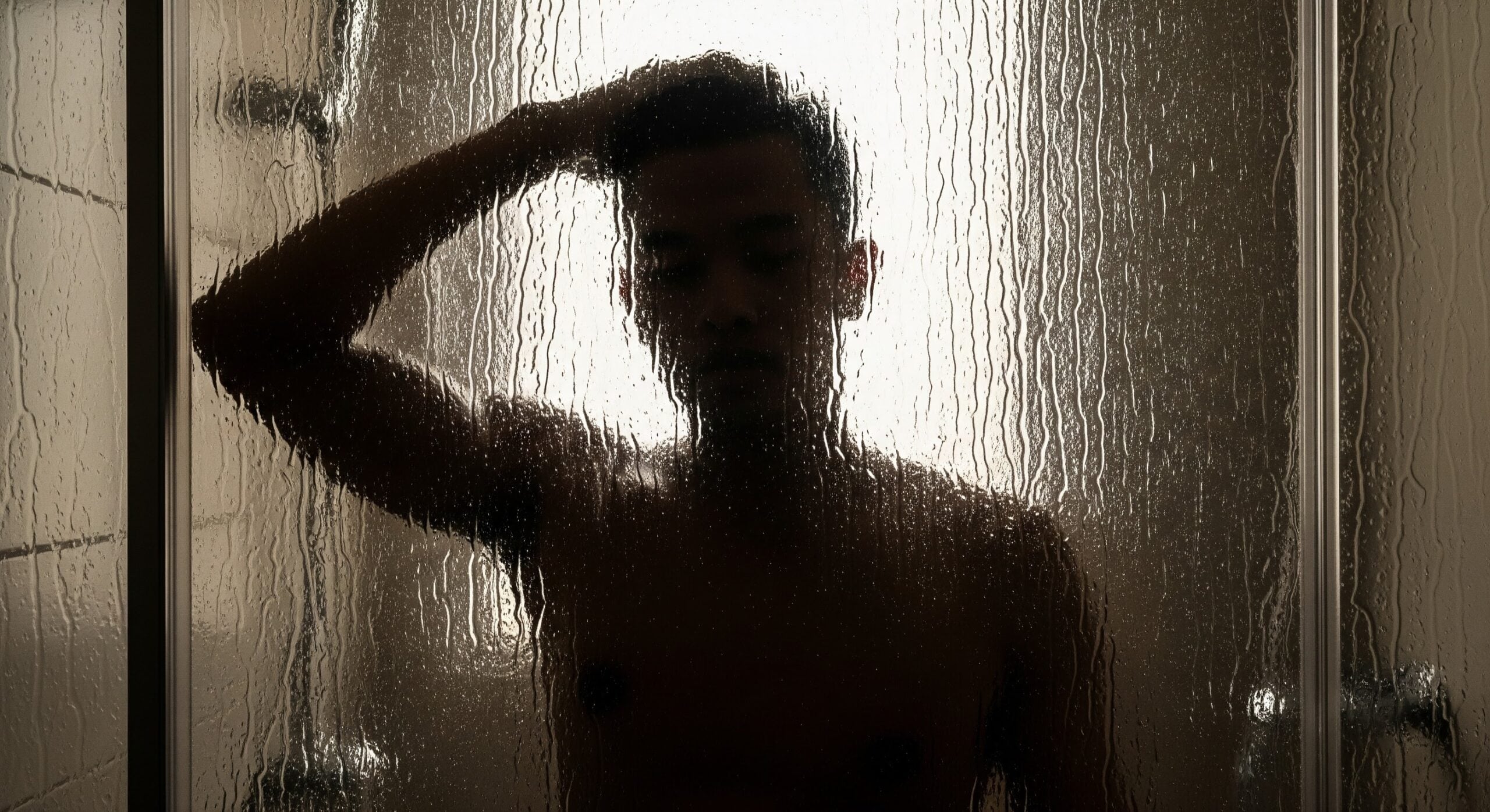 Rugi Jika Tidak Niat Mandi Jumaat Sejak Subuh, Waktu Paling Afdal Sebelum Pergi Solat Jumaat