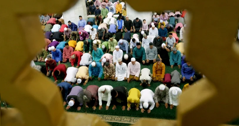 Solat Jumaat Tetap Wajib Jika Raya Jatuh Hari Sama, Rukhsah Hanya Untuk Penduduk Pedalaman