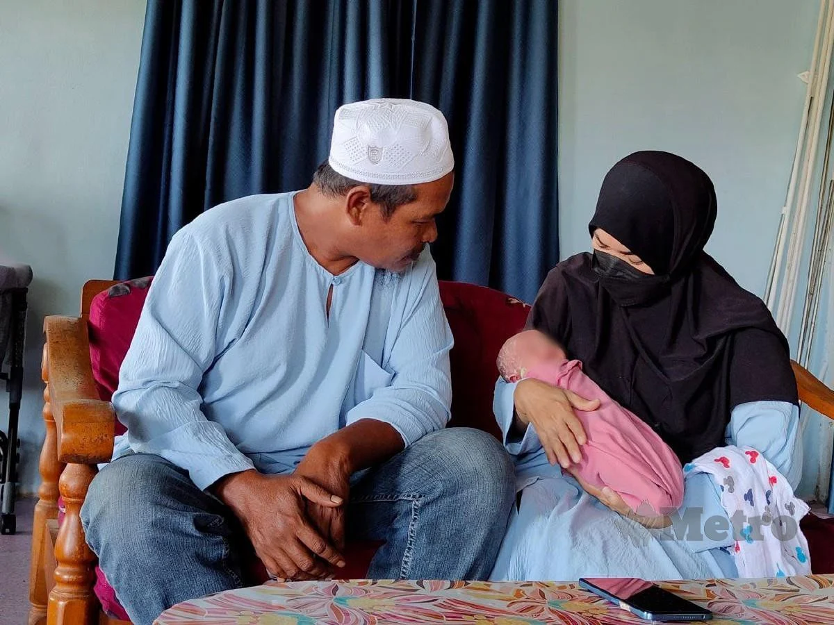 Penantian 21 Tahun Berakhir, Pasangan Syukur Terima Zuriat Pada 1 Ramadan
