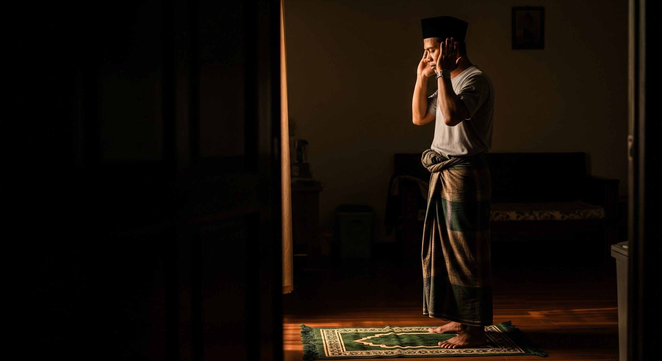 Terjaga Lewat Tapi Belum Solat Witir? Ini Hukum & Cara Pelaksanaan Jika Azan Subuh Berkumandang