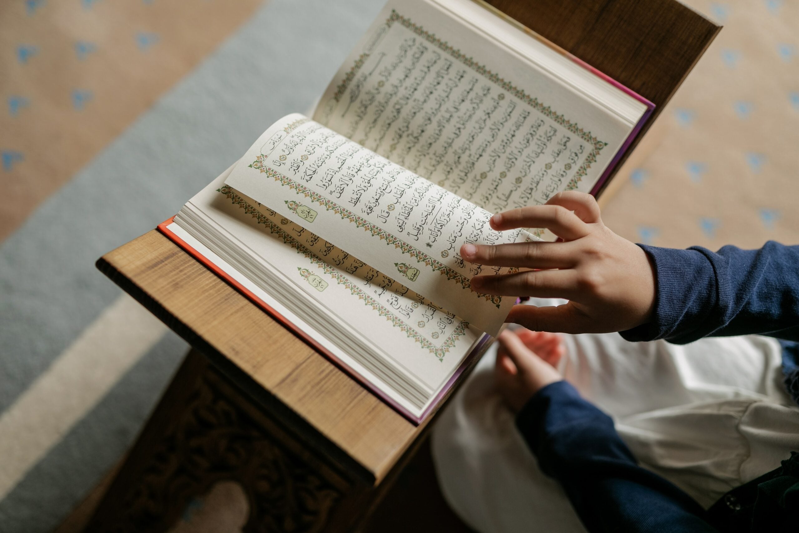Nak Hafal Surah Al-Mulk Dengan Mudah & Cepat? Ini Teknik Yang Ramai Amalkan Demi Perlindungan Azab Kubur