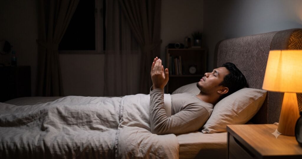 Perlu Ke Angkat Tangan Ketika Baca Doa Tidur? Mufti Jelaskan Adab Yang Betul, Ramai Tak Tahu