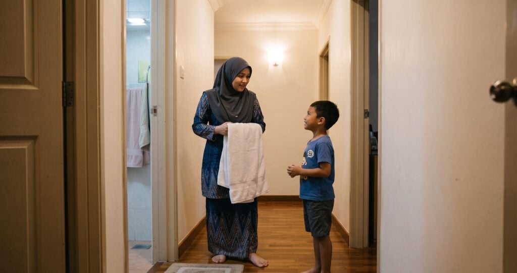 Boleh Ke Ibu Berkemban Di Rumah Depan Anak Lelaki? Ini Batas Aurat Wanita Di Hadapan Mahram Menurut Islam