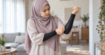Pakai ‘Handsock’ Tapi Ketat Sampai Nampak Bentuk Lengan, Masih Dikira Menutup Aurat? Ini Penjelasan Hukum