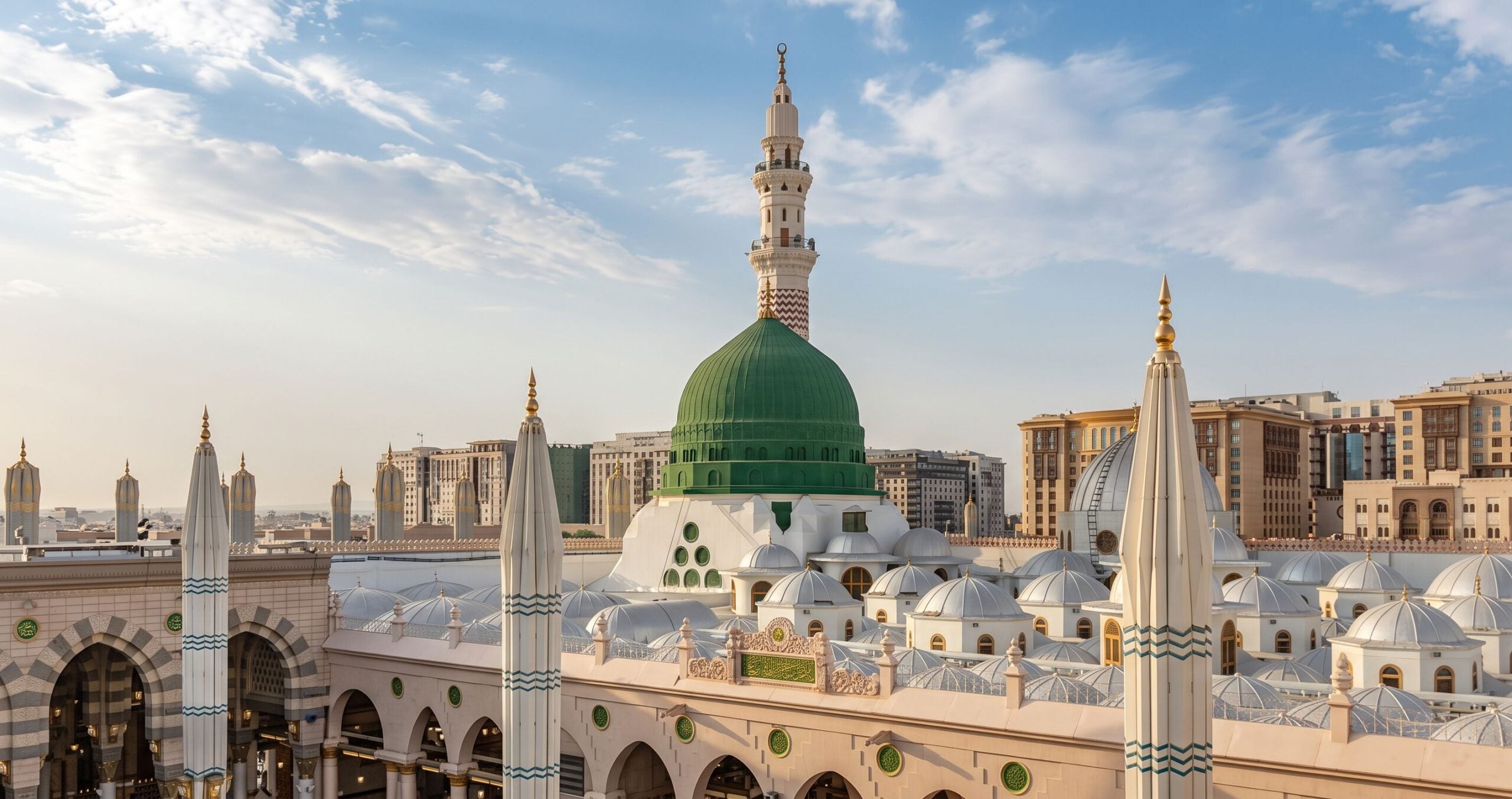 Bagaimana Jenazah Rasulullah SAW Disolatkan? Ini Kisah Para Sahabat Yang Bergilir-Gilir Menunaikannya Tanpa Imam