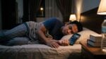 Pasang Bacaan Al-Quran Sebelum Tidur Tapi Terlelap & Audio Terus Berkumandang, Berdosa Ke? Ini Adab Yang Perlu Dijaga