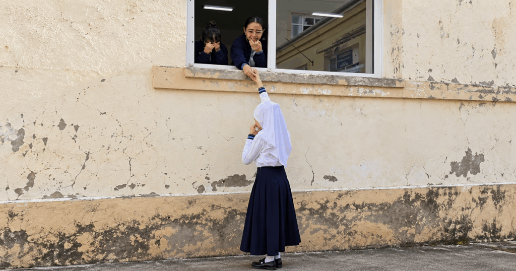 pelajar berhijab