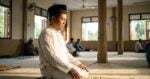 Penat Dengan Ujian Hidup? Ini 6 Cara Jadikan Solat Ruang Untuk Rehat & Menenangkan Jiwa