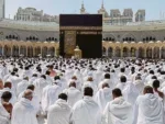 Orang Islam Menyembah Allah, Tapi Kenapa Solat Menghadap Kaabah? Ini Penjelasan Tentang Kiblat & Ibadah